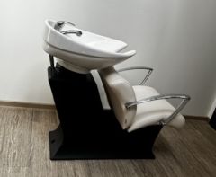 Kadeřnický mycí box Lady One M